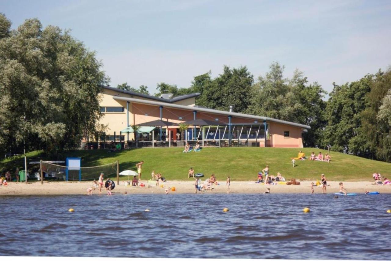 Kajuit423 6Pers 5Sterren Vakantiepark Bergumermeer Aan Het Water In Friesland Met Zwembad Villa Suameer Bagian luar foto