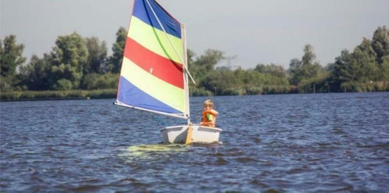 Kajuit423 6Pers 5Sterren Vakantiepark Bergumermeer Aan Het Water In Friesland Met Zwembad Villa Suameer Bagian luar foto